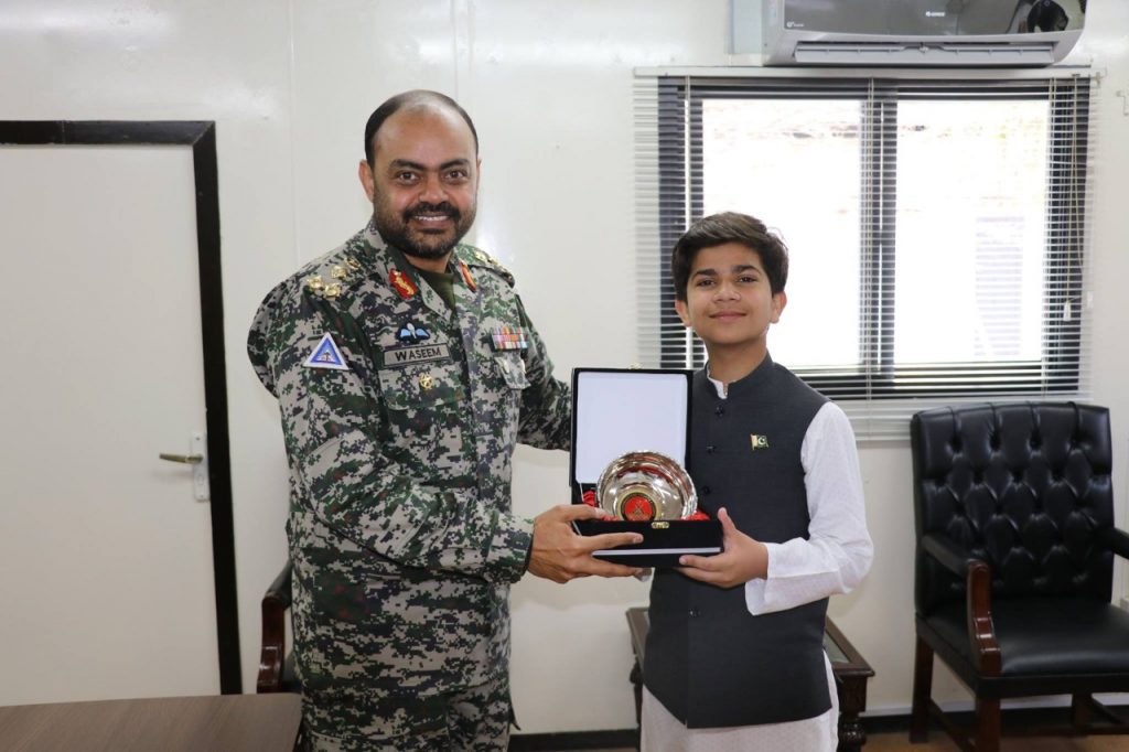 Hammad Safi with Pakistan Army